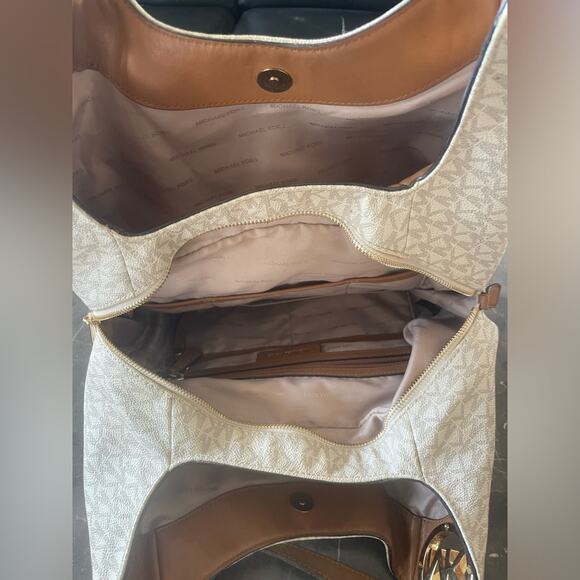 MICHAEL KORS Vanilla crossgrain leather hobo chain shoulder bag - Picture 8 of 9